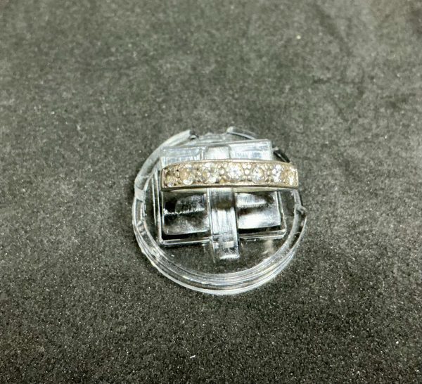 Silver ring with CZ stones - Image 3