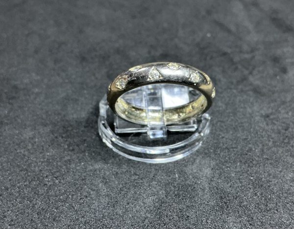 Silver ring with CZ stones - Image 2