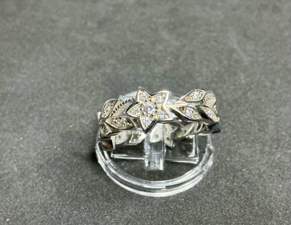 925 Silver ring with CZ stones - Image 4