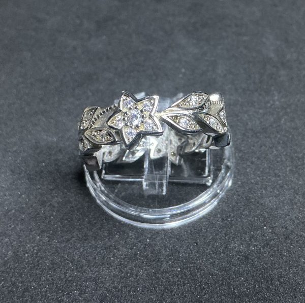 925 Silver ring with CZ stones - Image 3