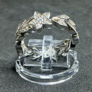 925 Silver ring with CZ stones