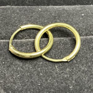 22 carat yellow gold hoops