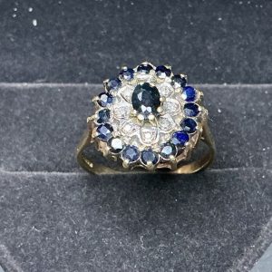 Large 9 carat gold Sapphire and diamond cluster ring