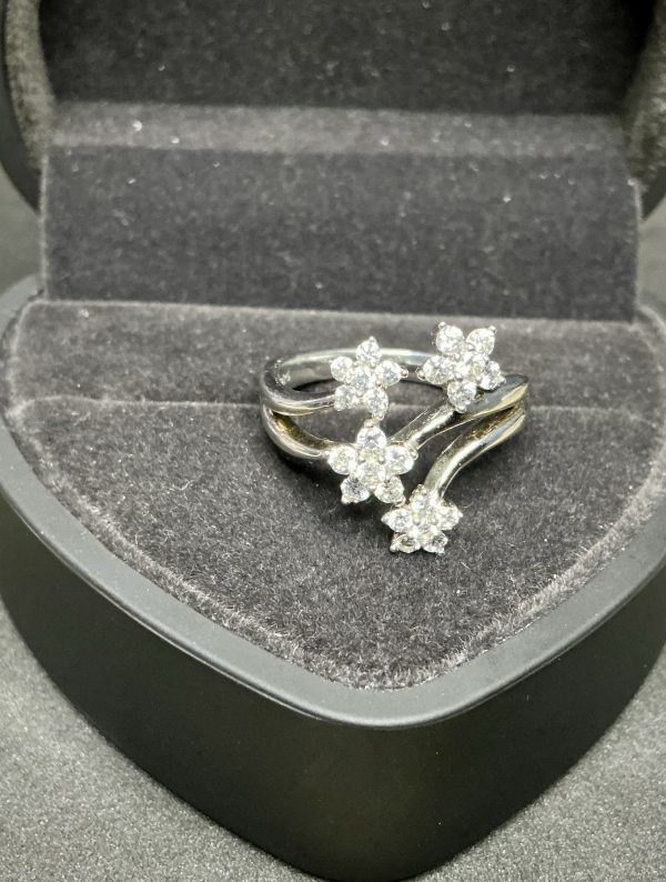 Silver clear stone cascade ring - Image 2