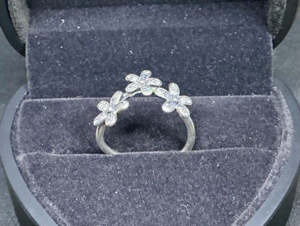 Silver Pandora Daisy ring - Image 2