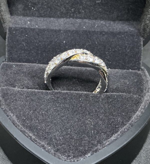 Large chunky silver and CZ crossover ring - Image 4
