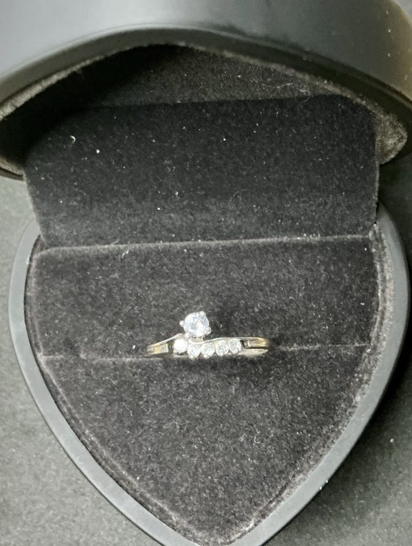 Vintage silver old cut crossover ring with CZ stones - Image 4