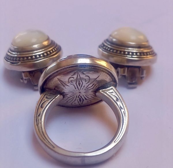 Vintage Sterling Silver Moonstone Ring & clip on Earring set - Image 2