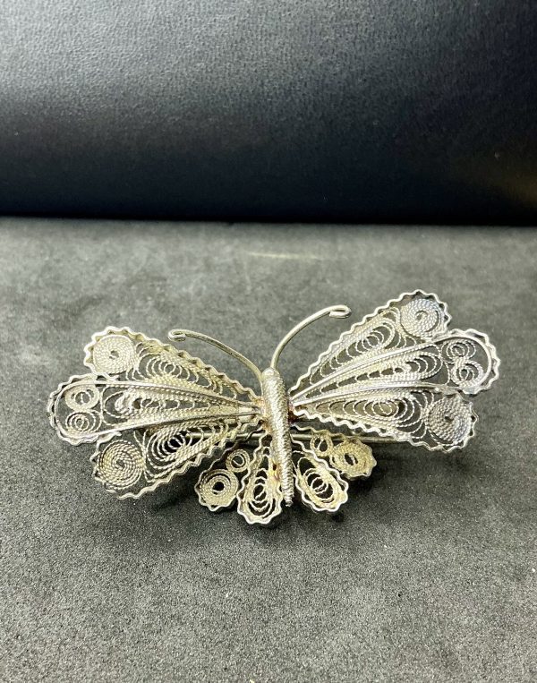 Silver filigree moth brooch - Image 3