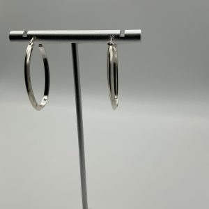 Plain oval hoop earrings