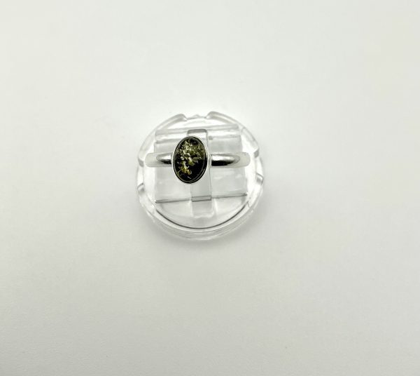 Sterling Silver Ring with Green Baltic Amber – Oval Cabochon, Minimalist Design - Image 3