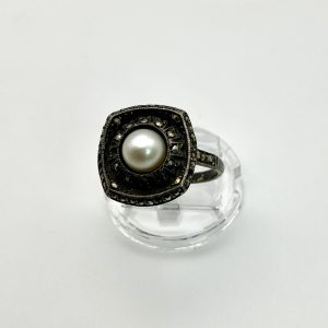 Vintage Sterling Silver, Pearl & Marcasite Ring – Size O – 6.1g