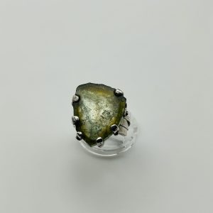 Handcrafted Rough Green Tourmaline Ring | 13.5 g | Size Q | Solid 925 Sterling Silver – Vintage Boho Artisan Statement Piece