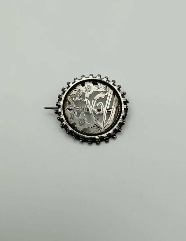Antique-Style Engraved Sterling Silver Floral Brooch – Round Milgrain Frame - Image 4