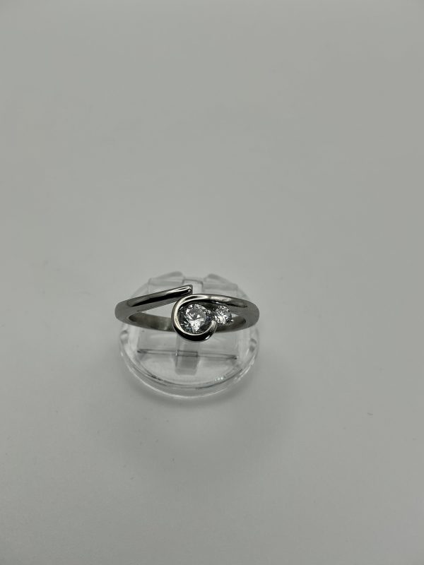 Anti-Tarnish Stainless Steel Ring with Diamond-Quality Brilliant CZ Stones
