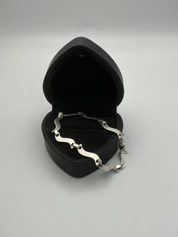 Sterling Silver Wavy Link Bracelet – 9.3g, 7.5”, Modern 925 Design