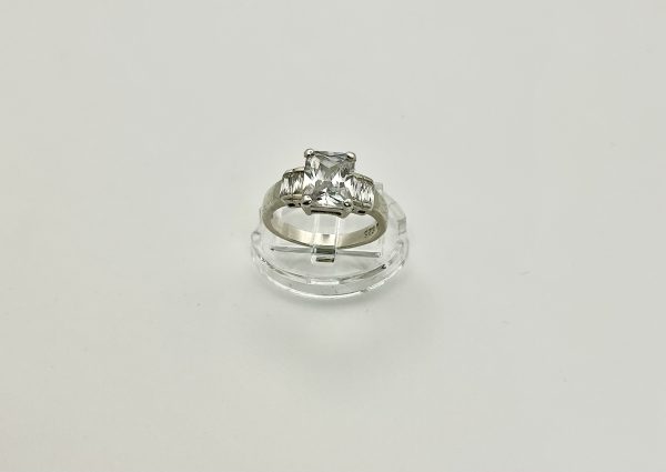 Elegant Sterling Silver 925 Princess Cut CZ Ring – Size L – 3.4g