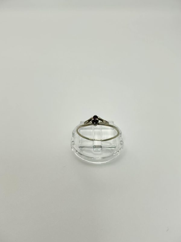 Dainty Sterling Silver Ring with Dark Accent Stone – Size O, 0.5g - Image 3