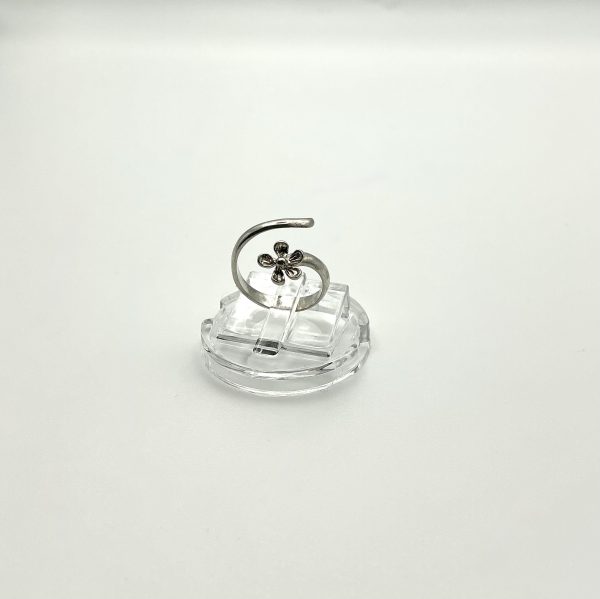 Sterling Silver Wrap-Around Daisy Ring – Size E, 1.1g