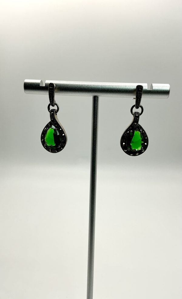 Elegant 925 Sterling Silver Green Teardrop Earrings with Marcasite Accents - Image 3