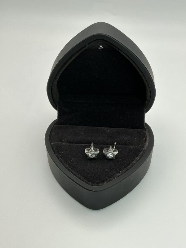 Sterling Silver Star Stud Earrings with CZ Centre – 2g