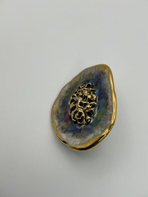 Vintage Iridescent Glazed Ceramic Brooch with Abstract Centerpiece - Image 3