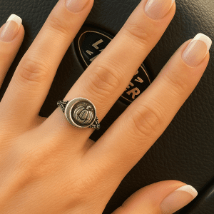 Dixi 925 Sterling Silver Crescent Moon & Pumpkin Wax Seal Ring – Size M