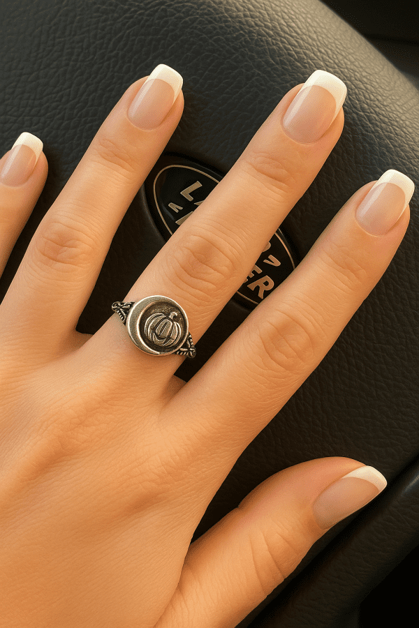 Dixi 925 Sterling Silver Crescent Moon & Pumpkin Wax Seal Ring – Size M