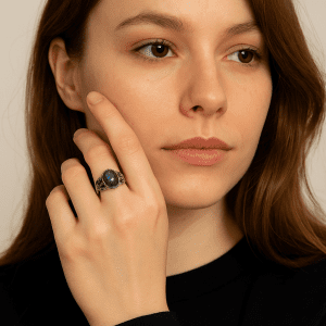 Sterling Silver DIXI Labradorite Leaf Ring – Size M