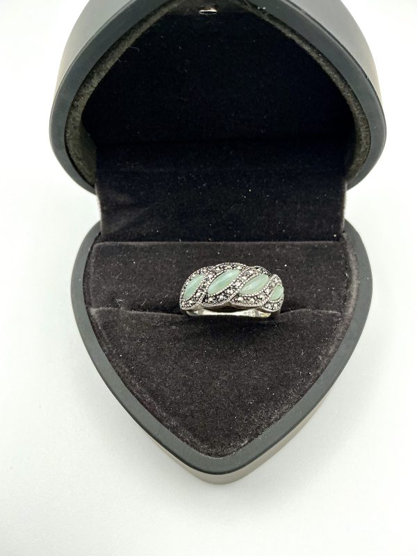 Elegant Sterling Silver Marcasite & Green Jade Ring – Size O, 4.6g