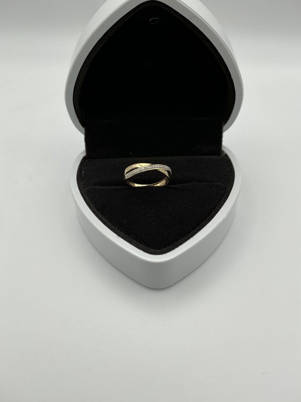 Vintage 9K Yellow Gold & Diamond Crossover Ring – Assayed in London, Pre-1975 – Size K - Image 4