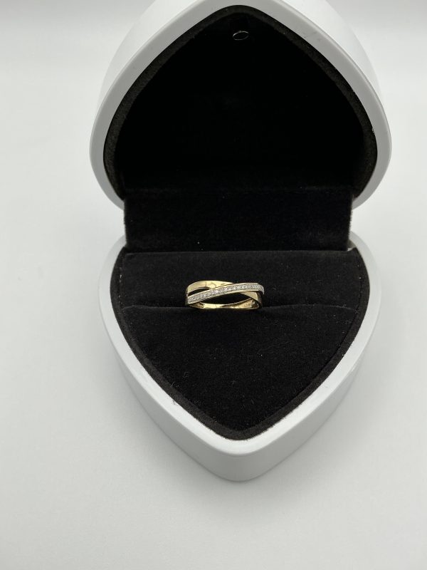 Vintage 9K Yellow Gold & Diamond Crossover Ring – Assayed in London, Pre-1975 – Size K - Image 2