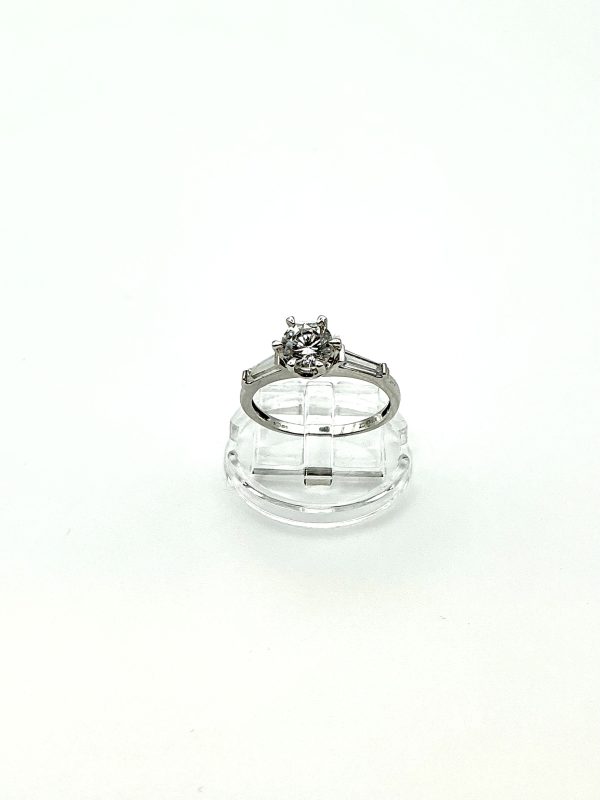 9ct White Gold Solitaire Ring with Diamond-Quality CZ – Size R, 2.4g - Image 3