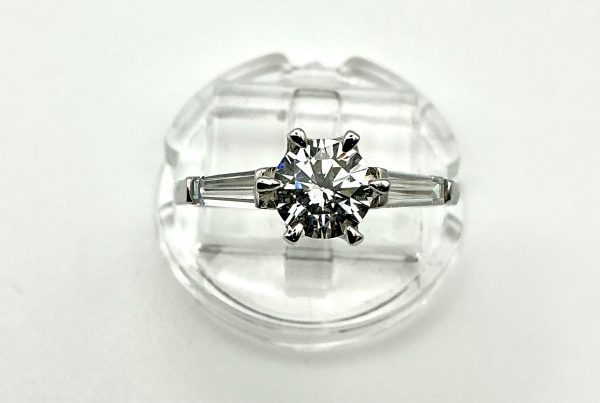 9ct White Gold Solitaire Ring with Diamond-Quality CZ – Size R, 2.4g - Image 5