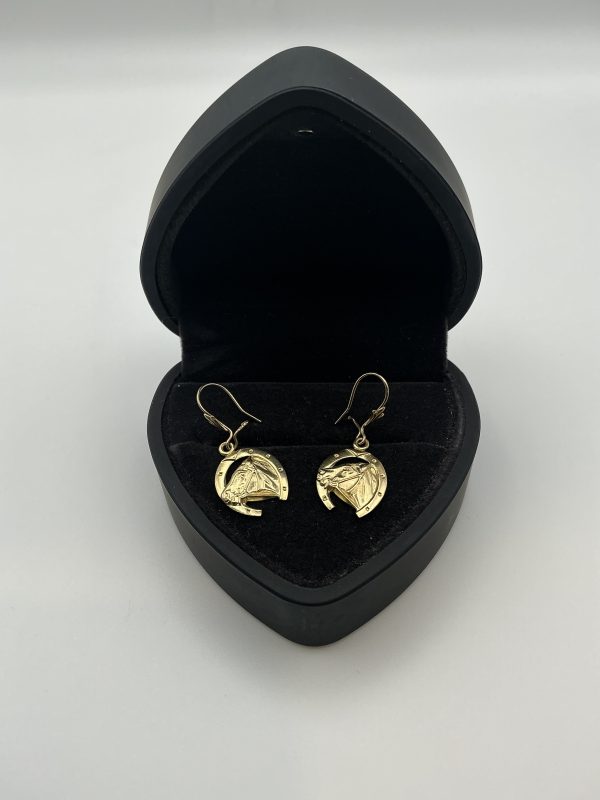 9K Yellow Gold Horse & Horseshoe Drop Earrings – 1.4g - Image 3