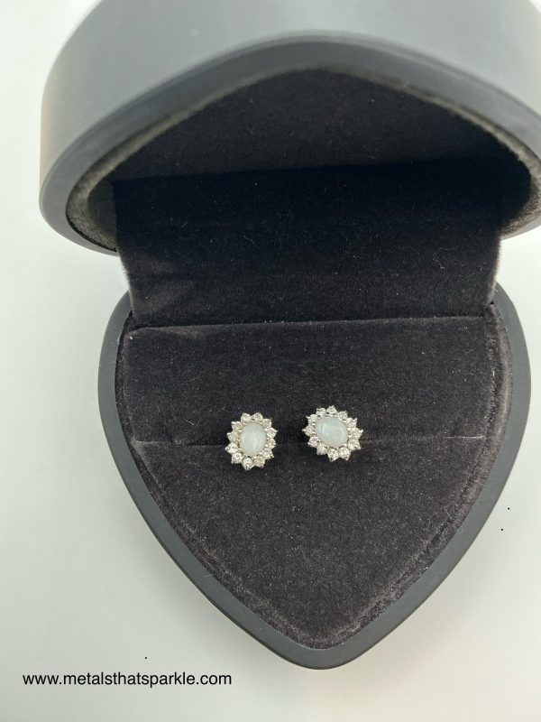 Vintage 9ct White Gold Opal & Clear Stone Halo Stud Earrings – 5x4mm Oval, Hallmarked 375 - Image 3