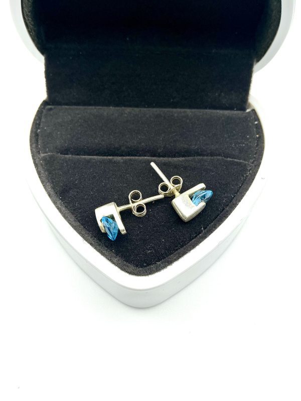 925 Sterling Silver Stud Earrings with Marquise-Cut Blue Spinel – 2.5g