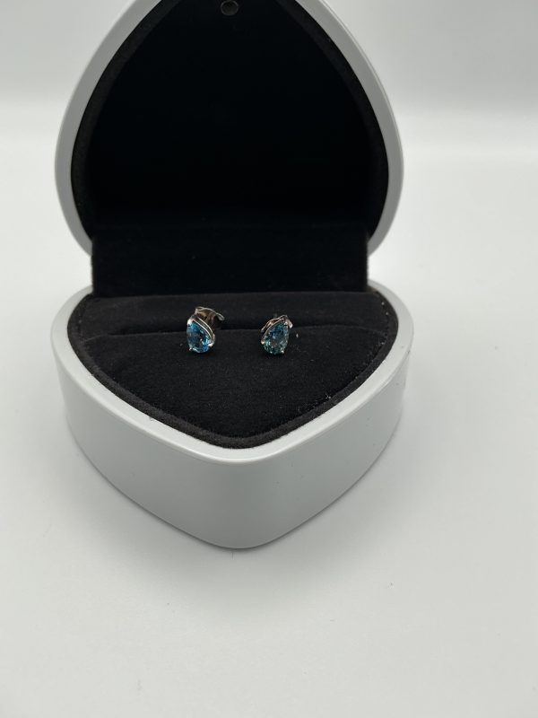 Delicate 925 Sterling Silver Blue Spinel Stud Earrings – 0.5g - Image 7