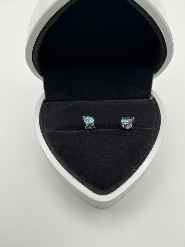 Delicate 925 Sterling Silver Blue Spinel Stud Earrings – 0.5g - Image 8
