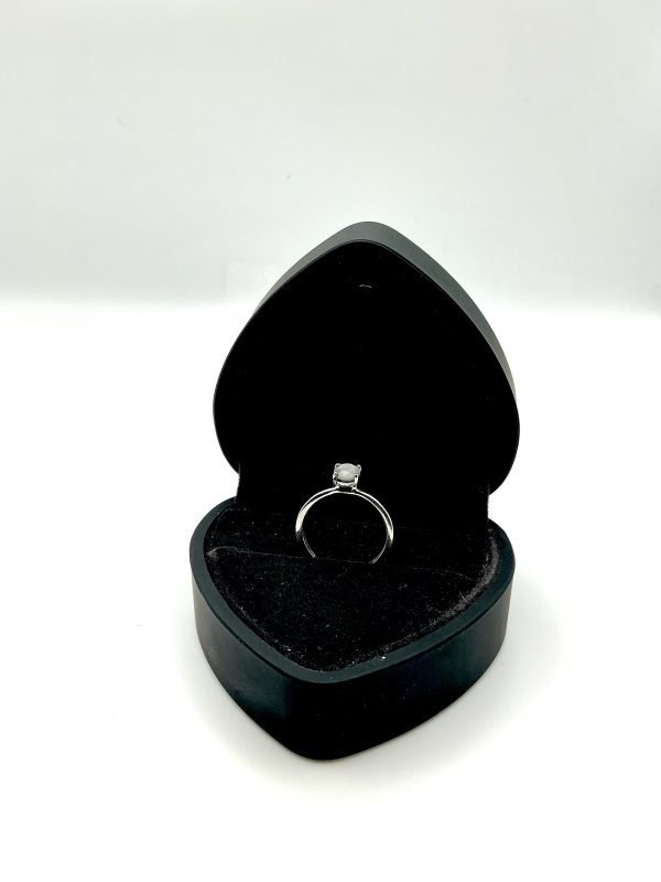 Minimalist Sterling Silver Moonstone Solitaire Ring – Size N/O - Image 4