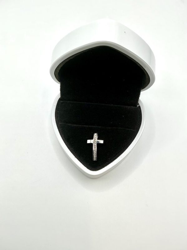 Elegant 9K White Gold Diamond Cross Pendant – .13ct Natural Diamonds – 1.1g - Image 7