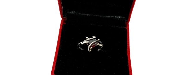 Elegant Sterling Silver Garnet Ring – Size O, 925 SCS, 2.6g – Vintage Swirl Design - Image 8
