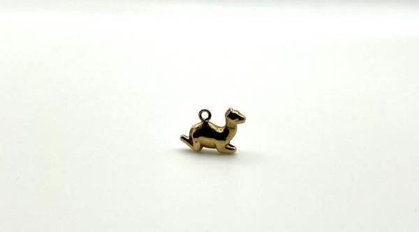 9ct Yellow Gold Resting Camel Pendant or Charm – 10.5mm, 0.8g