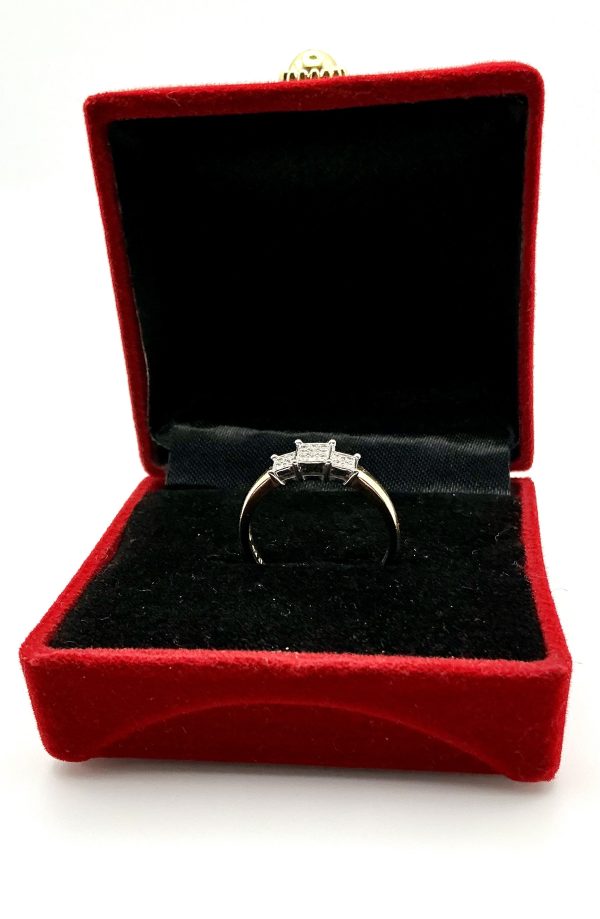 Three-Panel Diamond Ring in 9ct Yellow & White Gold – 0.10ct Cluster Elegance - Image 9