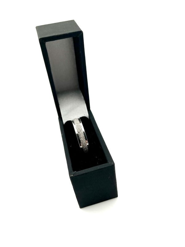 9ct White Gold Diamond-Crusted Band Ring, Size M, 1.4g - Image 10