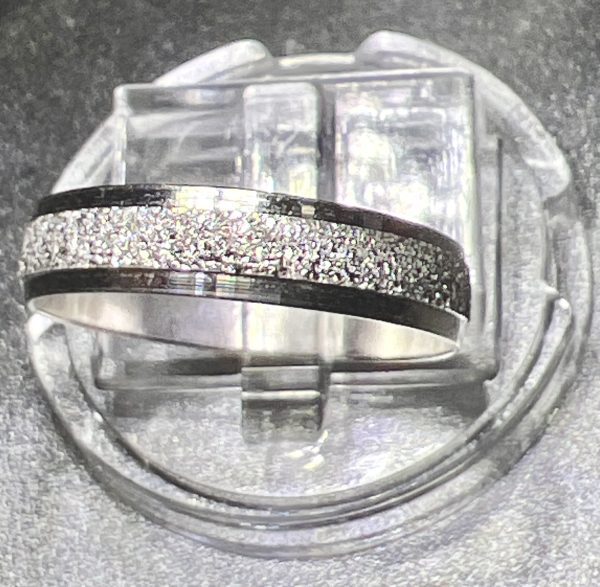 9ct White Gold Diamond-Crusted Band Ring, Size M, 1.4g - Image 6