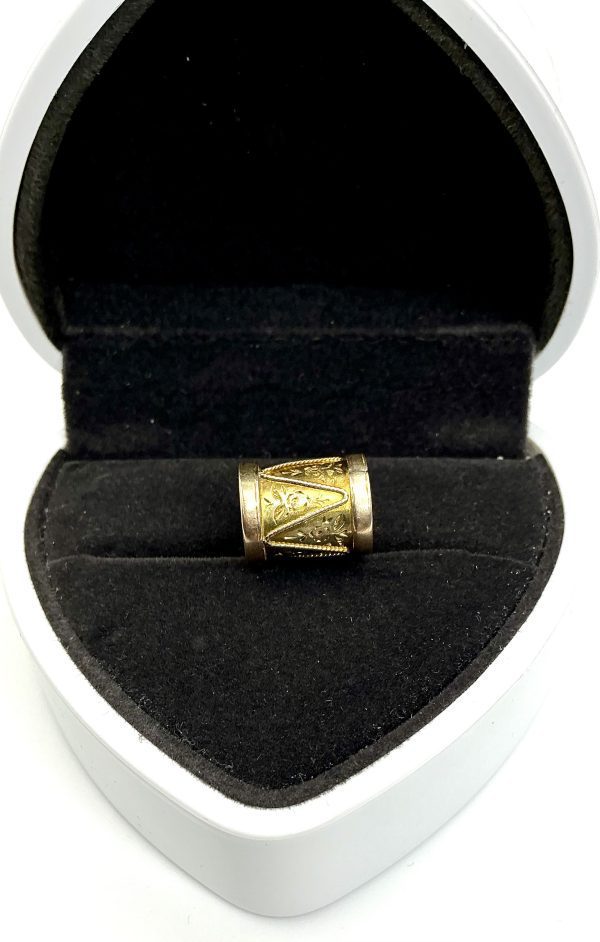 Vintage 9K Gold Ornate Drum Charm – 2.34g – Collectable Solid Gold Pendant - Image 4