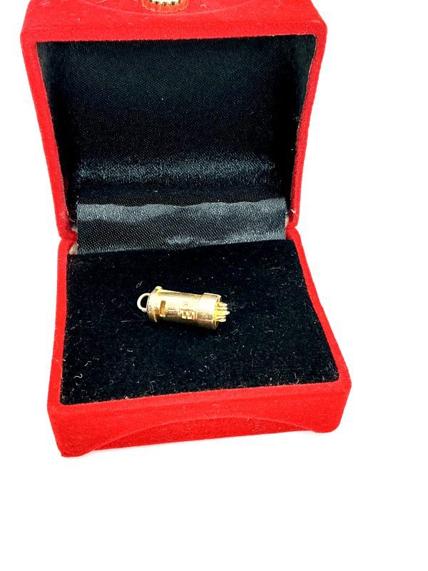 Antique 1859 9K Gold Royal Mail Post Box Charm – Opens to Postman Figure – Birmingham Assay – 3.5g - Image 8