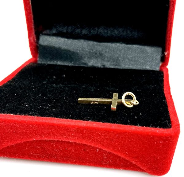 Antique 9ct Gold Cross Charm – Birmingham 1862 by John Hartman & Co – 0.6g - Image 3