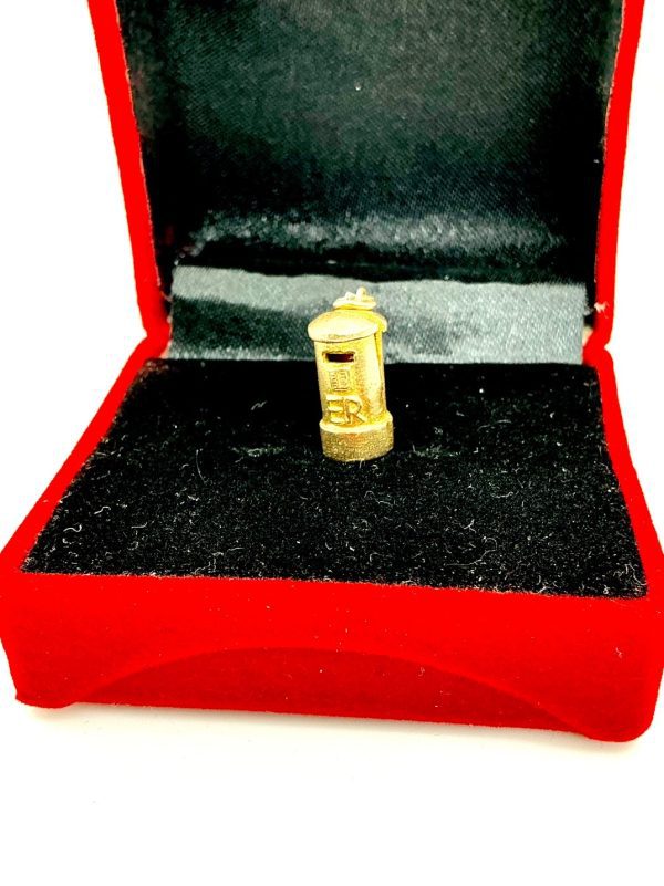 Antique 1859 9K Gold Royal Mail Post Box Charm – Opens to Postman Figure – Birmingham Assay – 3.5g